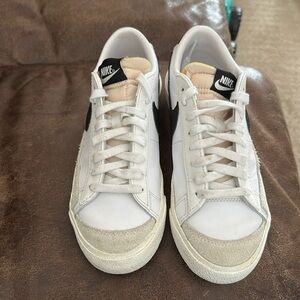 Nike Blazer Low ‘77